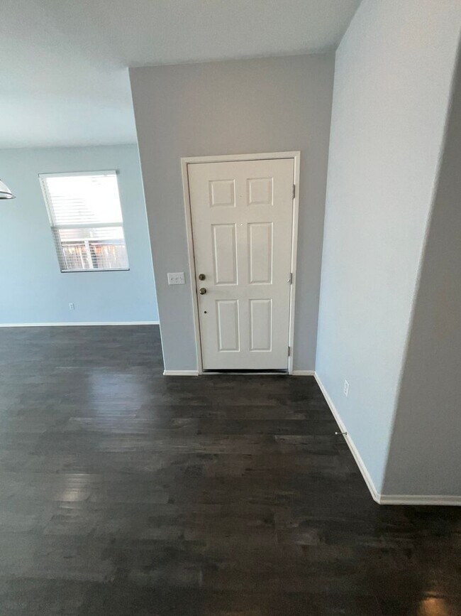 Foto del edificio - Charming, 1-story home close to Hwy 15.