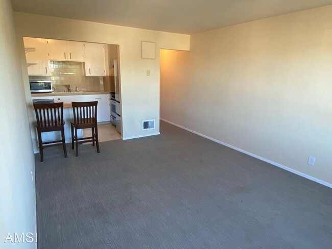 Building Photo - 1 br, 1 bath House - 4150 Cesar Chavez St. #2
