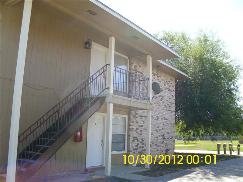 Primary Photo - Nice Apartment In Baker