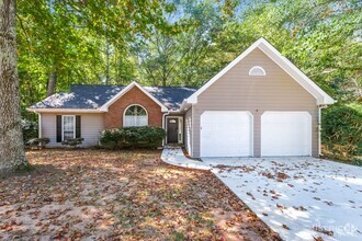 Building Photo - 135 Hardwood Dr