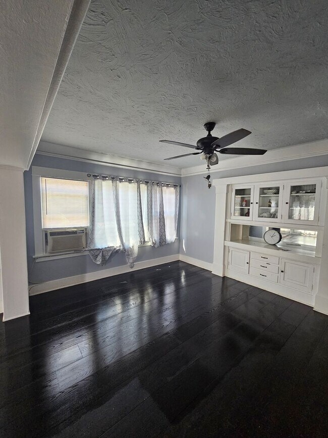 Foto del edificio - Lovely Home For Rent Coming Soon!