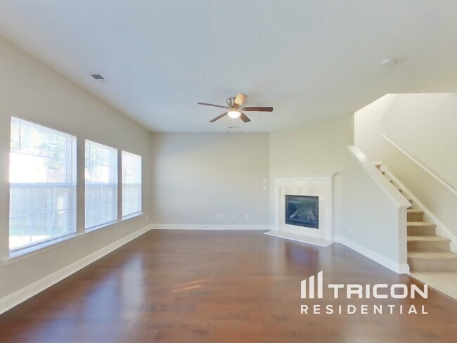 Building Photo - 4327 Stone Mountain Dr