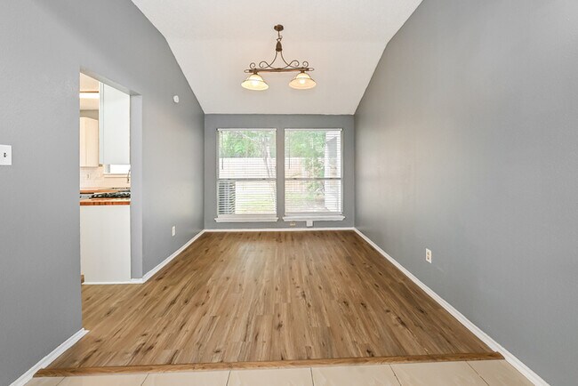 Building Photo - 9110 Wilomill Dr