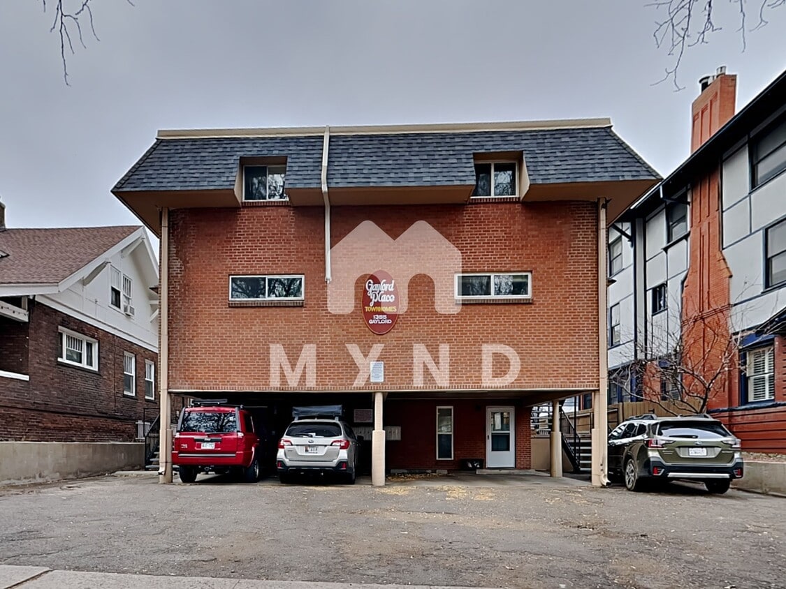 Primary Photo - 1355 Gaylord Unit 6