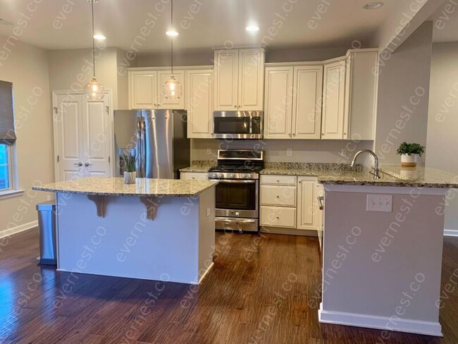 Building Photo - 5504 Riverside Heights Way