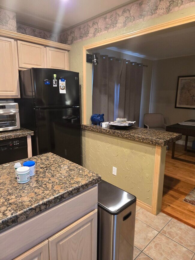 Building Photo - 8618 Baltimore Dr