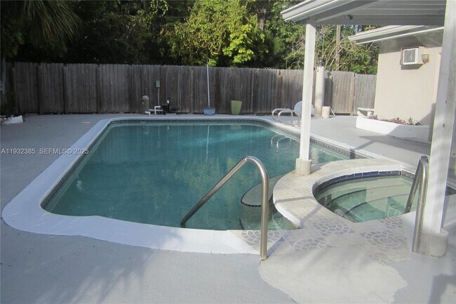 Foto del edificio - 2019 Fletcher St