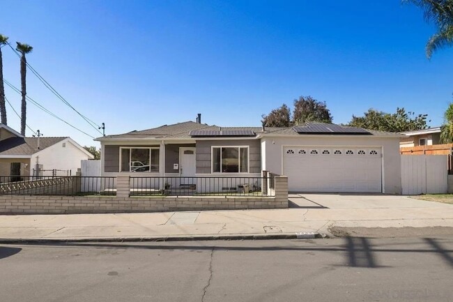 Building Photo - 5442 San Onofre Terrace