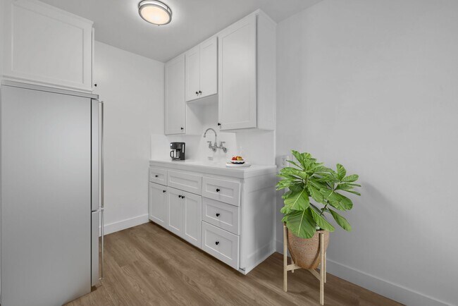 Foto del edificio - Newly Renovated Studio on 2nd Street- Alamitos Beach