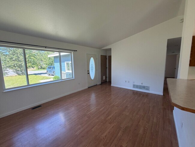Foto del edificio - 1685 N Lacy Loop