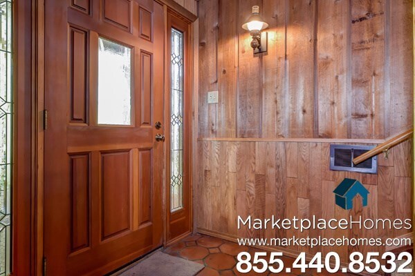 Foto del edificio - 9858 NE Lafayette Ave