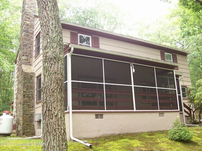 Building Photo - 139 Trinity Hill Rd