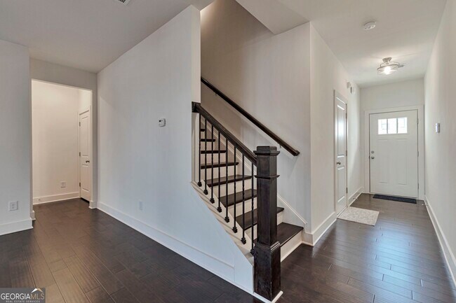 Building Photo - 108 Cannondale Dr