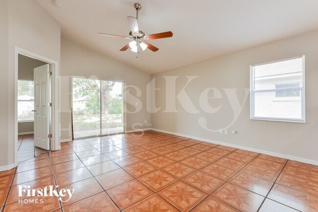 Foto del edificio - 4125 Raleigh St