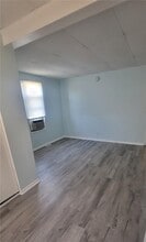 Building Photo - 15-19-19 Corrigan St