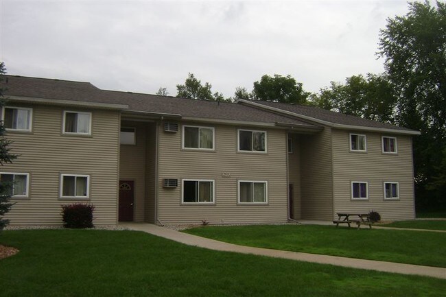 Foto del edificio - 75 Glenn Ave