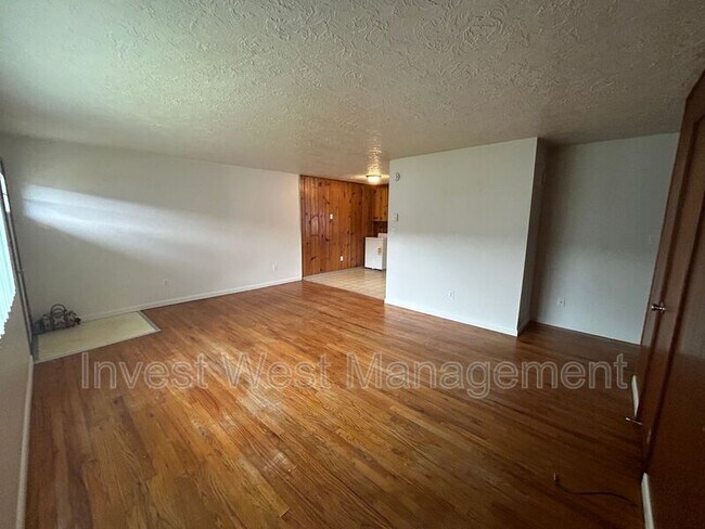 Foto del edificio - 626 NE Anderson St