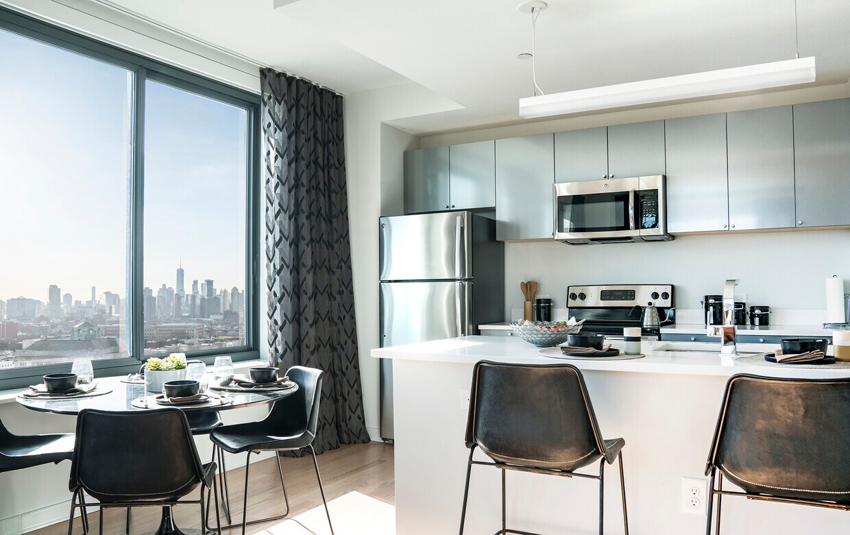Foto principal - 603 Pavonia Ave