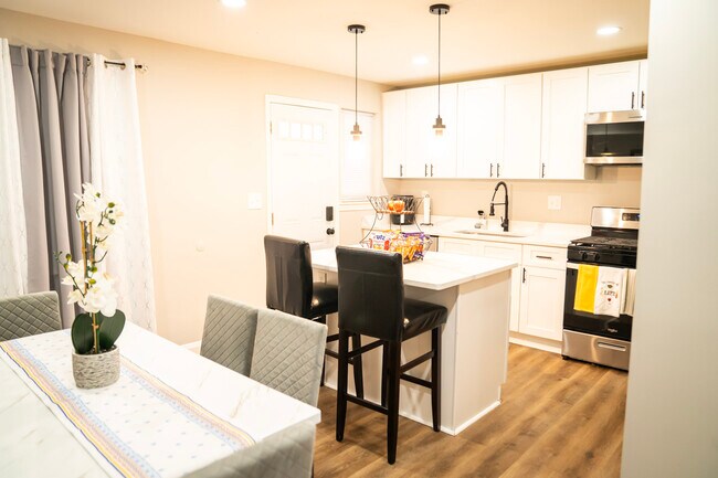 Foto del edificio - 8623 Willow Oak Rd