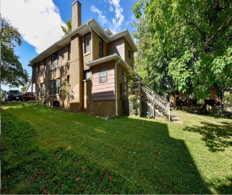 11 Nicholson St Unit 2F, Joliet, IL 60435 Room for Rent in Joliet, IL