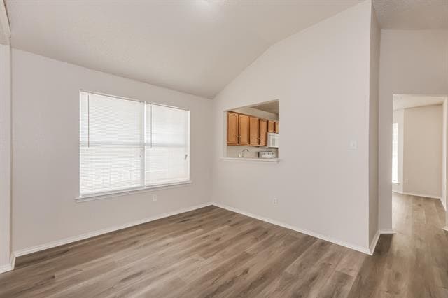 Building Photo - 10836 Deauville Cir N