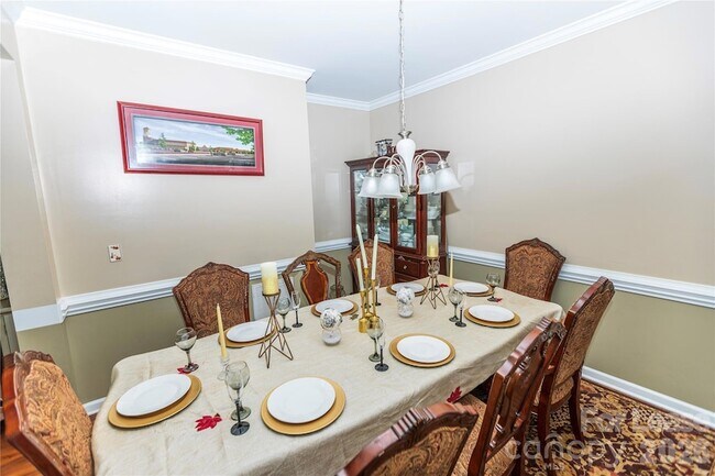 Foto del edificio - 2922 Deep Cove Dr NW