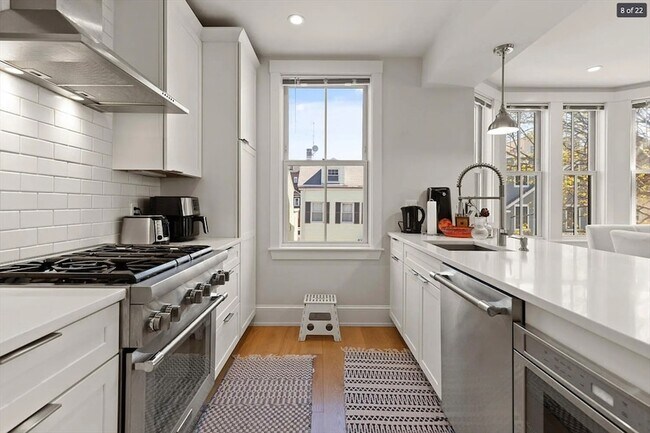 Foto del edificio - 447 W Fourth St