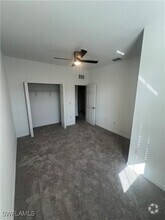 Building Photo - 2827 Blossom Wy