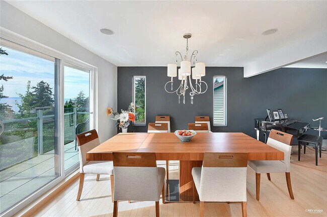 Photo du bâtiment - 14186 Wheatley Av