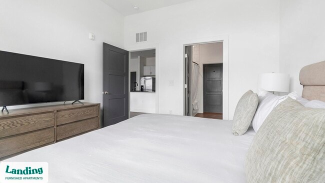 Building Photo - 1900 Olevia St