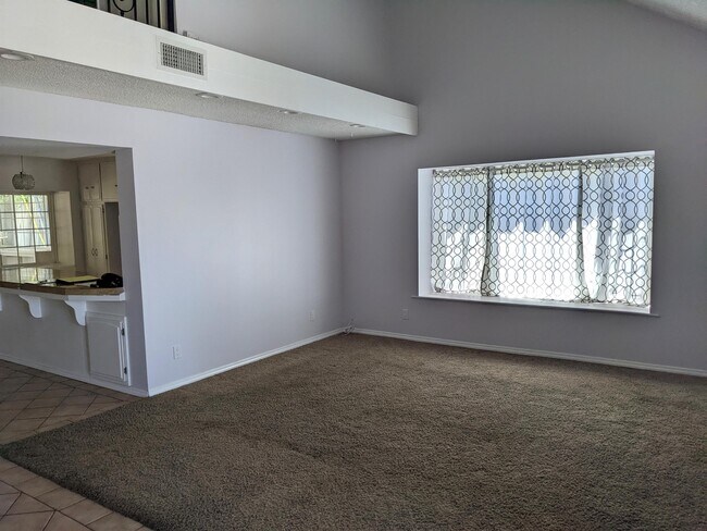 Foto del edificio - 27840 Camp Plenty Rd