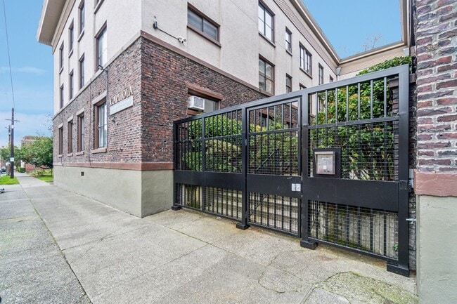 Foto del edificio - Capitola Apartments