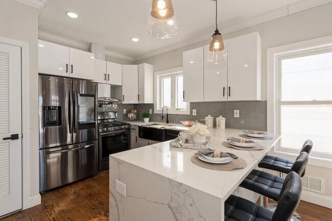 Foto del edificio - 586 Liberty Ave