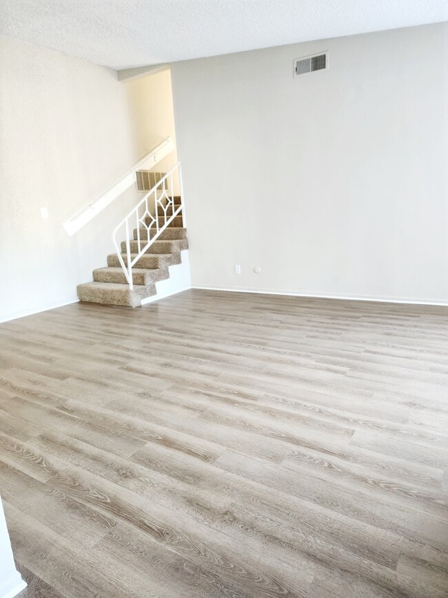 living room - 9902 W Broadway