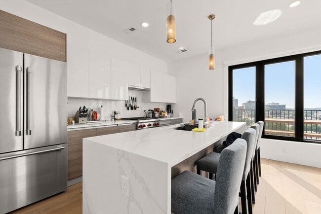 Foto del edificio - 30 Penniman Rd