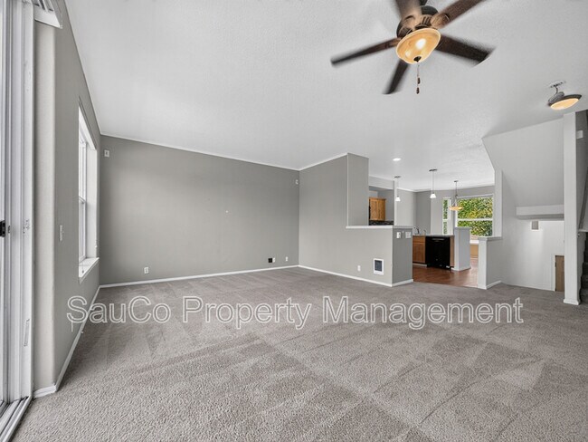 Foto del edificio - 20715 NW Painted Mountain Dr