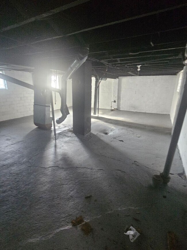 Foto del edificio - 15804 Belden St