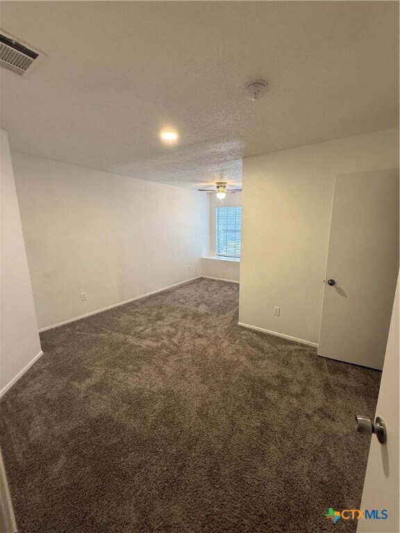 Foto del edificio - 409 El Secreto St