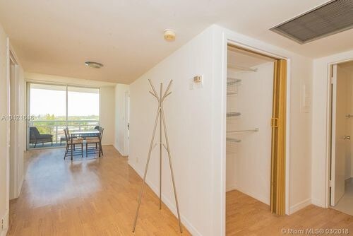 Foto del edificio - 901 Bay Dr