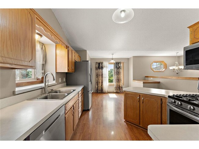 Foto del edificio - 5785 Yucca Ln N