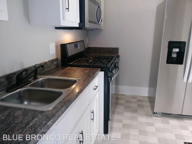 Building Photo - 2 br, 2 bath House - 4313 Rainbow Boulevard
