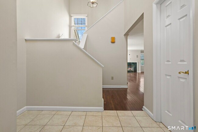 Building Photo - 51 Brittania Dr