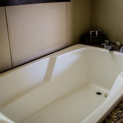 Building Photo - 106 Zoe Ave