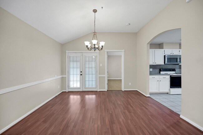 Building Photo - 222 Lazy Ln