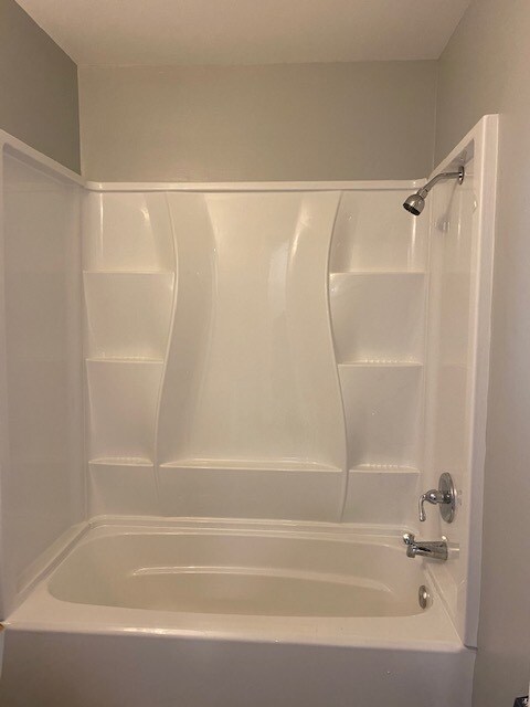Updated Master Bath - 823 Central Hills Ln