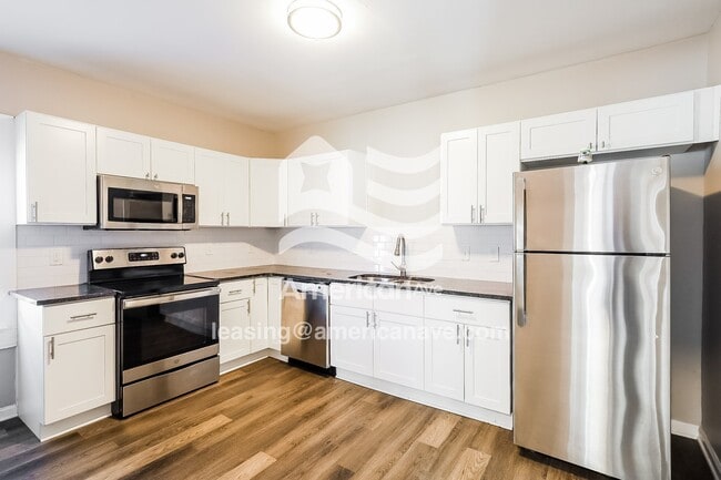 Building Photo - 644 E 34th St