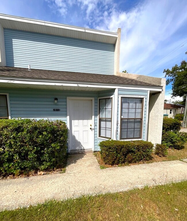 Building Photo - 2973 Kynes St