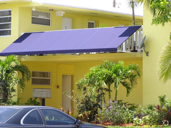 Building Photo - Bela Vista