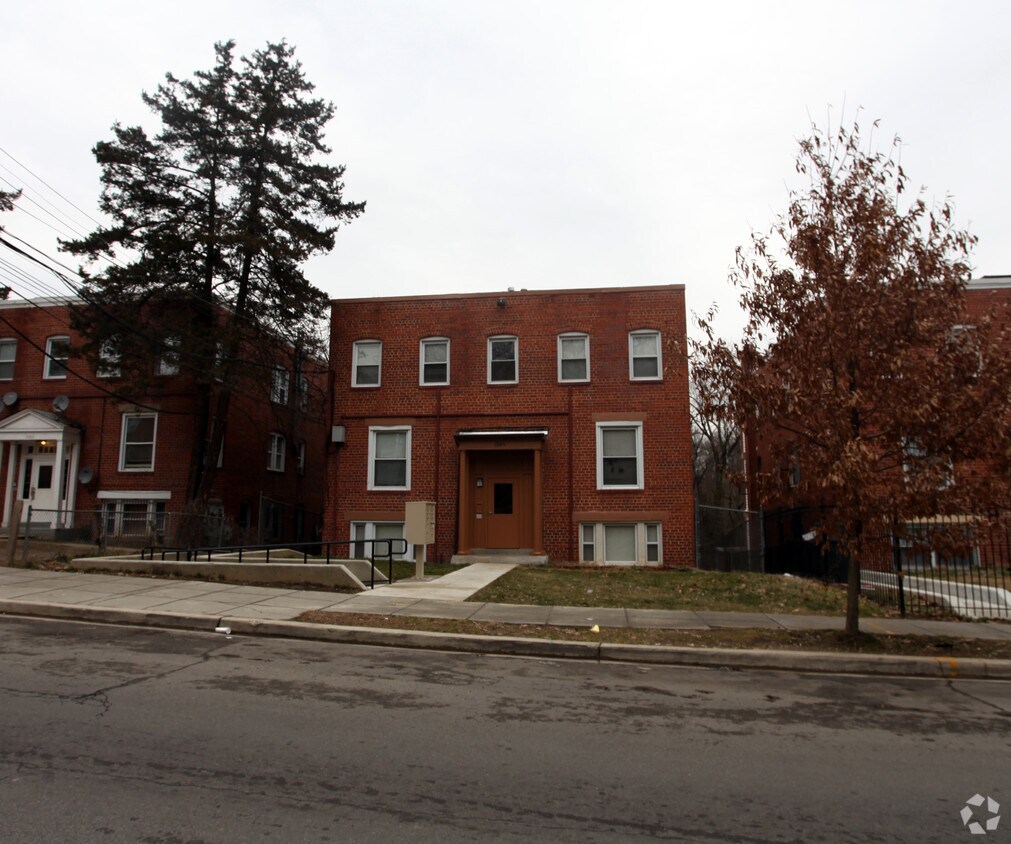 Foto del edificio - 3064 30th St SE