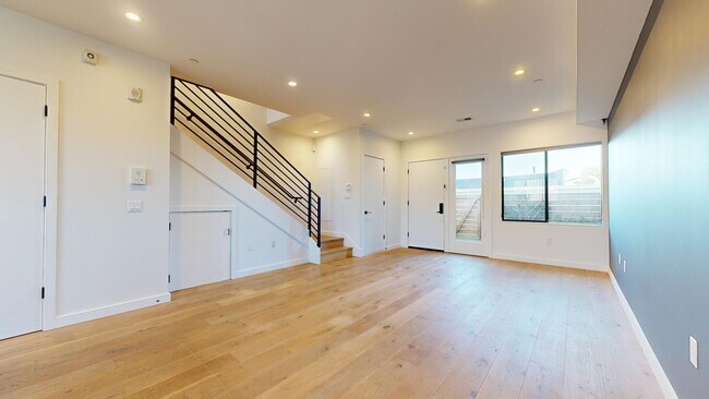 Foto del edificio - 4132 3rd St